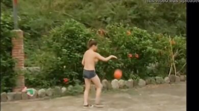 台湾性感女星 熊熊 卓毓彤 打篮球全裸视频流出